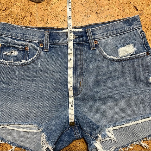 Abercrombie & Fitch The Boyfriend Distressed Midrise Jean Shorts In Sz 27/4 - Picture 8 of 10